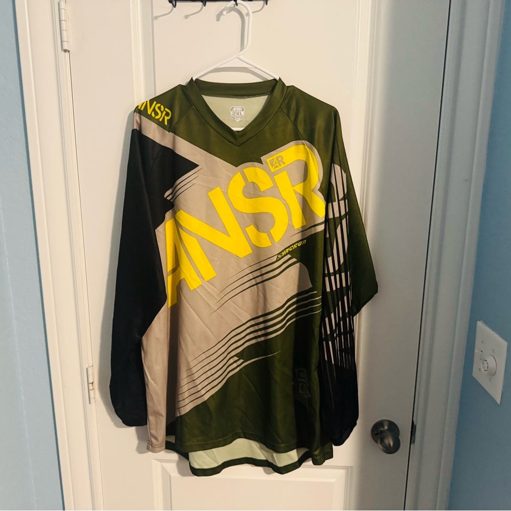 ANSR Olive and Light Green Jersey XXL NWOT